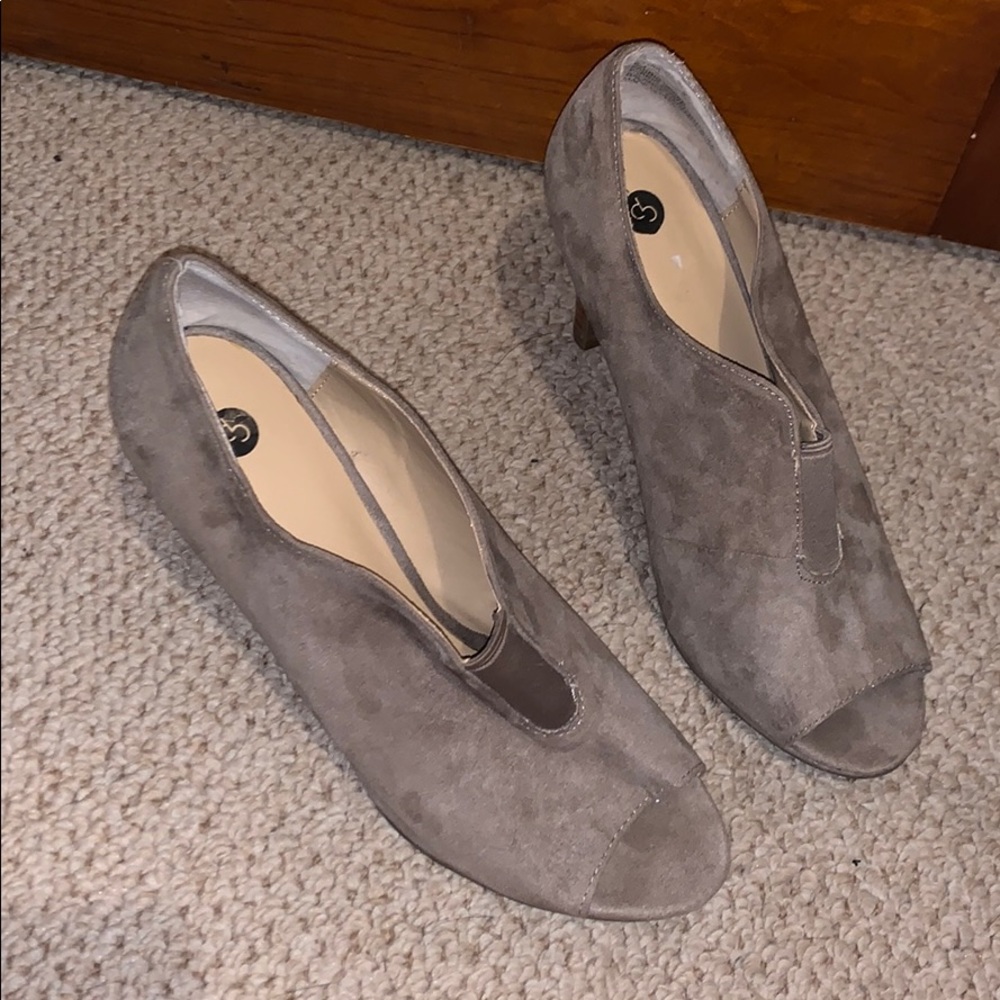 Open toe heels